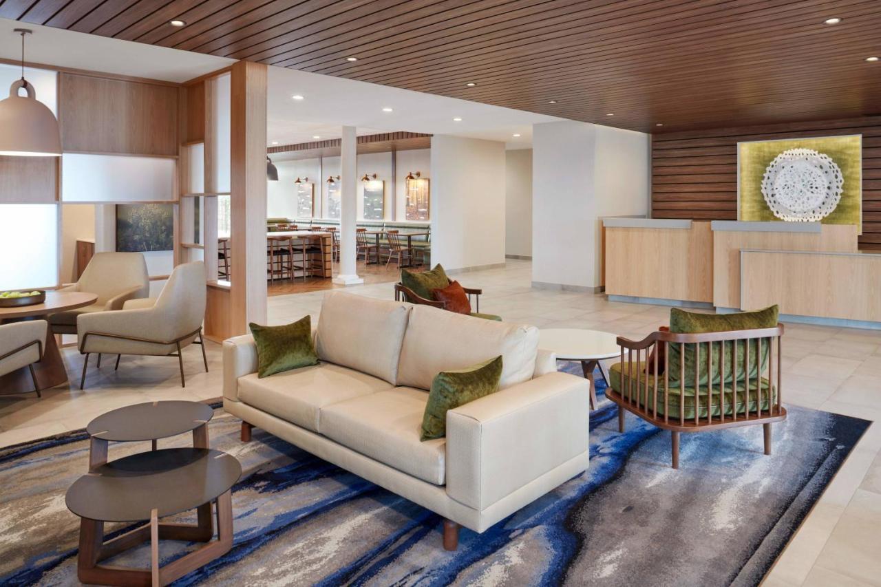 Fairfield By Marriott &